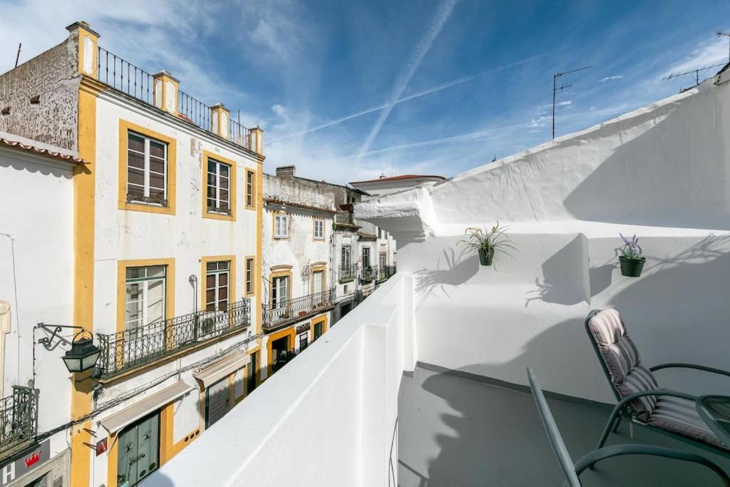 Home near Évora's main square with private terrace Exterior foto